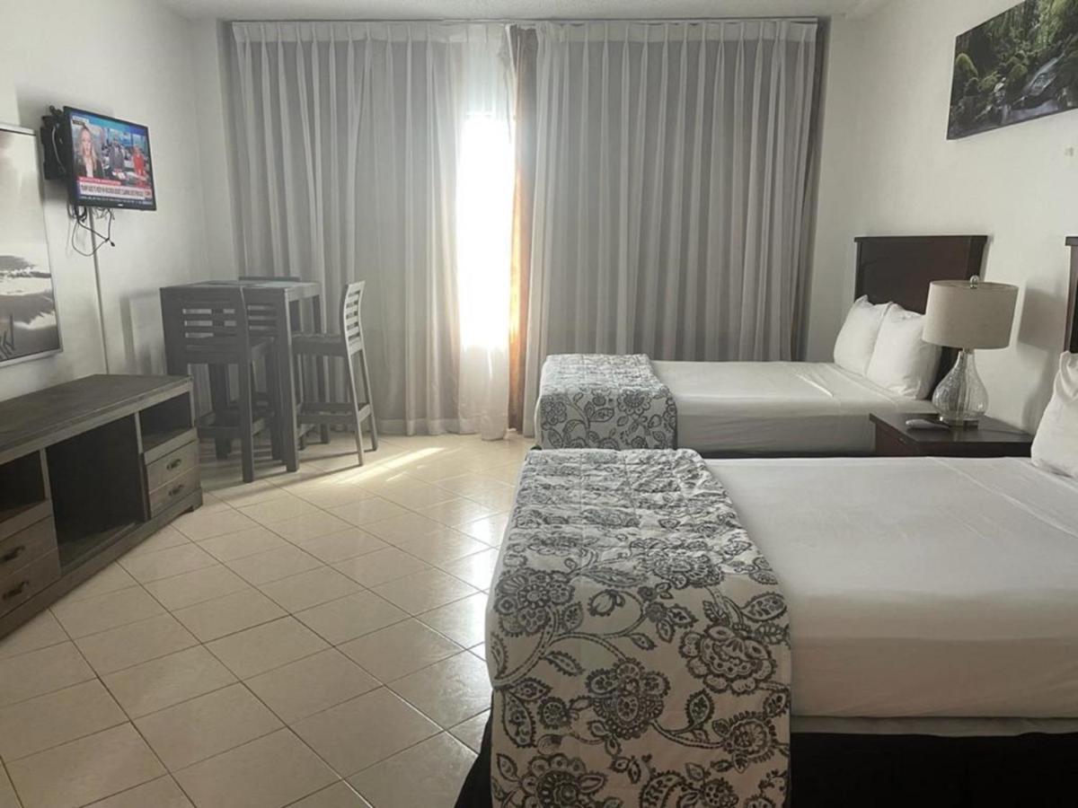 Beachfront Studios Casablanca Rentals 마이애미 비치 외부 사진